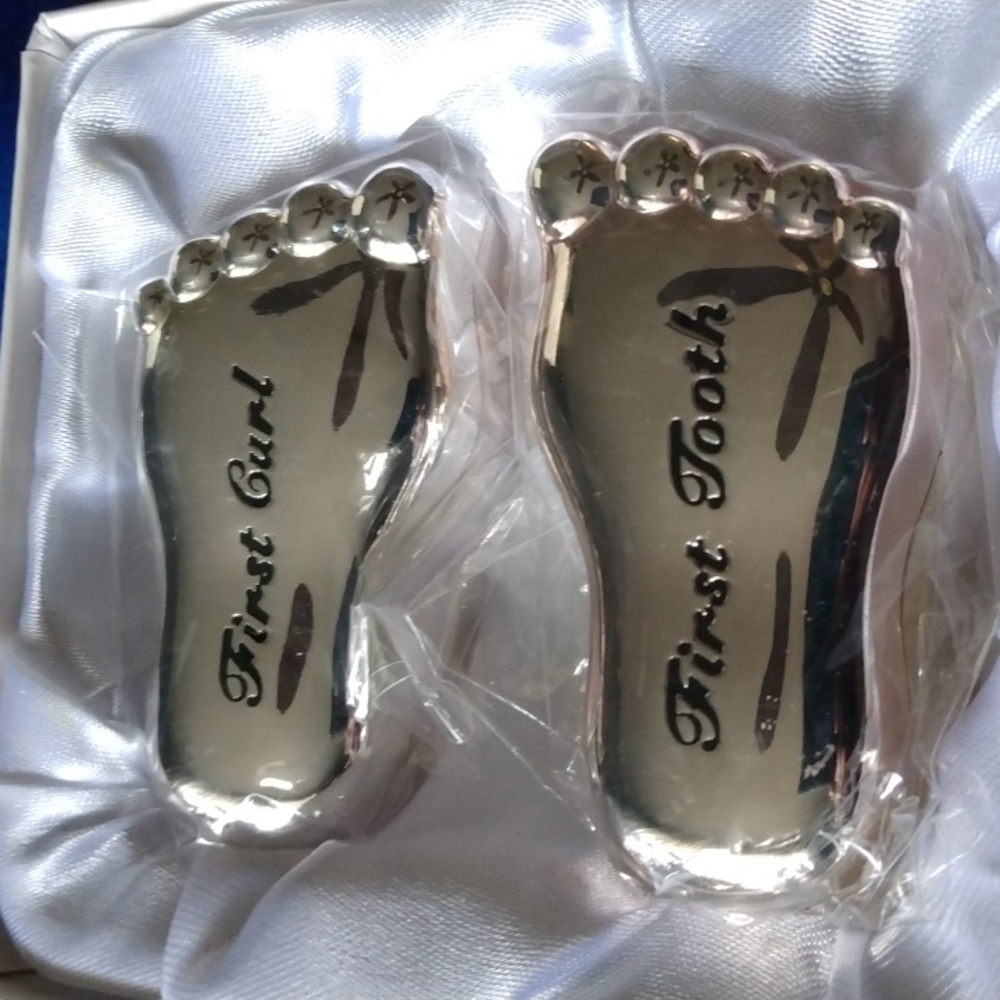 Ganz New First Curl & First Tooth Feet Set